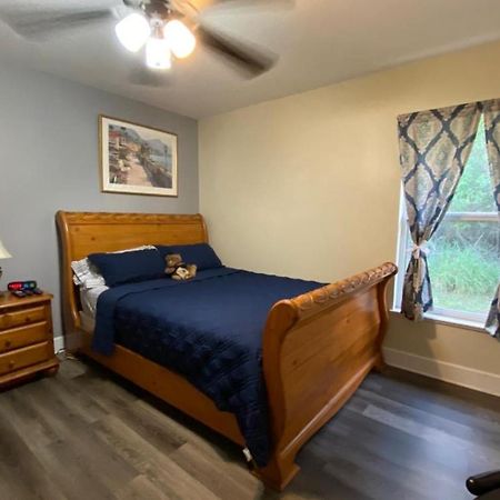 A Treasure Coast Gem- Private Entrance And Private Bathroom Port St. Lucie المظهر الخارجي الصورة
