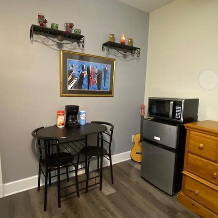 A Treasure Coast Gem- Private Entrance And Private Bathroom Port St. Lucie المظهر الخارجي الصورة