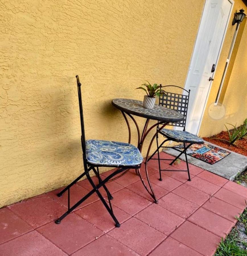 A Treasure Coast Gem- Private Entrance And Private Bathroom Port St. Lucie المظهر الخارجي الصورة